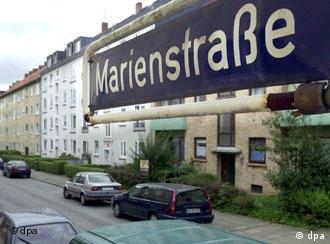 Straßenschild der Marienstraße in Hamburg-Eißendorf (Foto: dpa)