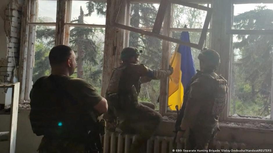 Ukraine aktuell: Forscher rechnen mit einem langen Krieg
Top-Thema
Weitere Themen