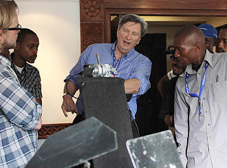 08.2011 DW-AKADEMIE Medienentwicklung Afrika Kenia One Fine Day Film Workshop 1 08.2011 DW-AKADEMIE Medienentwicklung Afrika Kenia One Fine Day Film Workshop 1