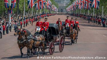 What is Trooping the Color? – DW – 06/16/2023