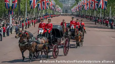 What is Trooping the Color? – DW – 06/16/2023