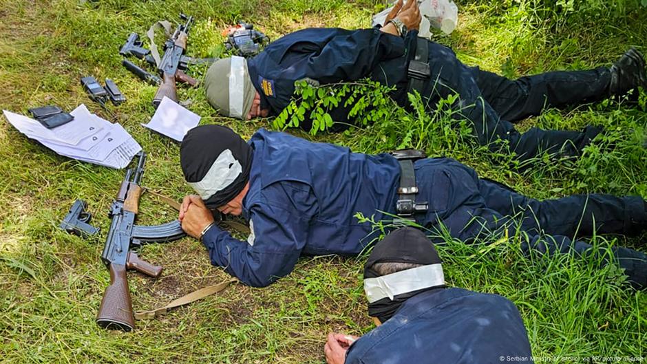 Kosovski policajci koje je privela srpska policija (fotografija MUP-a Srbije)