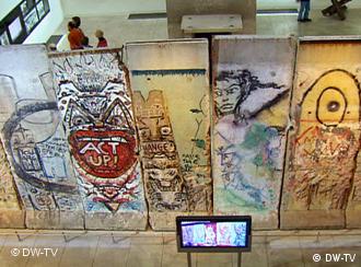 Pieces of the Berlin Wall - The Worldwide Symbol of Freedom – DW – 08