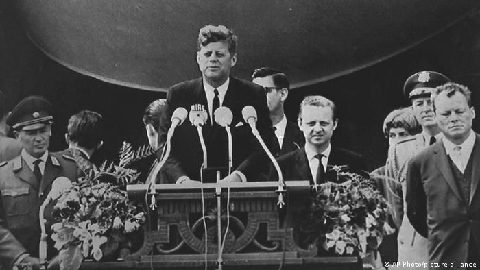 1963: Kennedy visita Berlim Ocidental