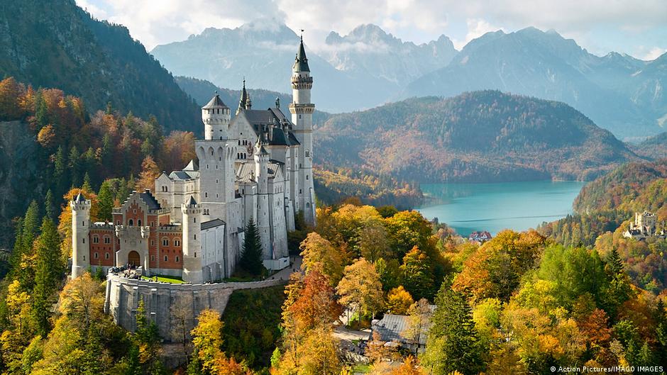 Touristin stirbt nach Angriff bei Schloss Neuschwanstein 
Top-Thema
Weitere Themen