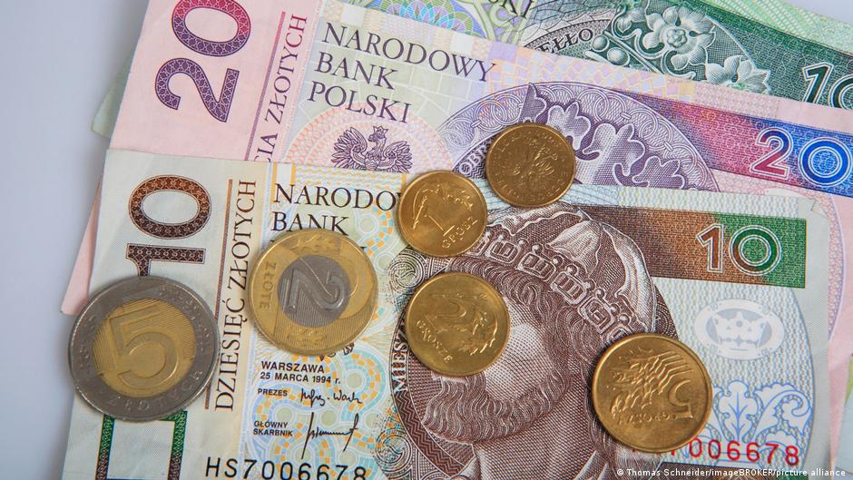 Навроцький заблокував закон про продовження допомоги українцям
