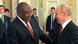 El presidente sudafricano Cyril Ramaphosa (izq.) y su colega ruso Vladimir Putin, en una foto reciente (17.06.2023). Ambos países mantienen estrechas relaciones. El presidente sudafricano Cyril Ramaphosa (izq.) y su colega ruso Vladimir Putin, en una foto reciente (17.06.2023). Ambos países mantienen estrechas relaciones.