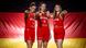 Deutschlands Basketballnationalspielerinnen Leonie Fiebich, Marie Gülich und Luisa Geiselsöder posieren vor Deutschlandfahne Deutschlands Basketballnationalspielerinnen Leonie Fiebich, Marie Gülich und Luisa Geiselsöder posieren vor Deutschlandfahne