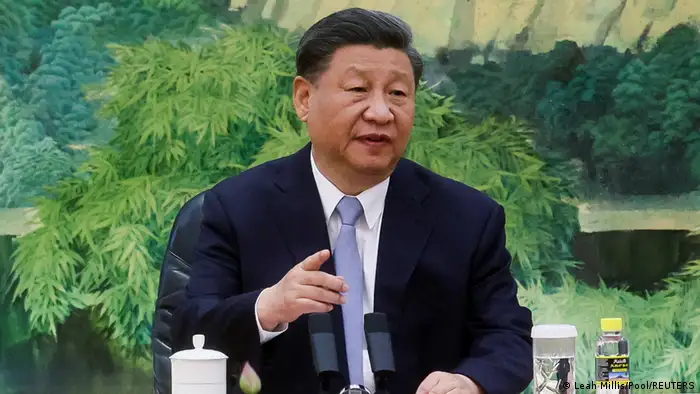 中国国家主席习近平曾在2012年掌权之前，消失于公众事业两週，图为习近平6月会见美国国务卿布林肯。