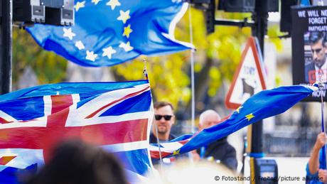 Καλύτερο Brexit υπόσχονται οι Εργατικοί