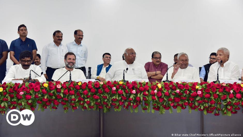 Indyjskie partie opozycyjne jednoczą się przeciwko Modiemu w 2024 r. – DW – 23.06.2023