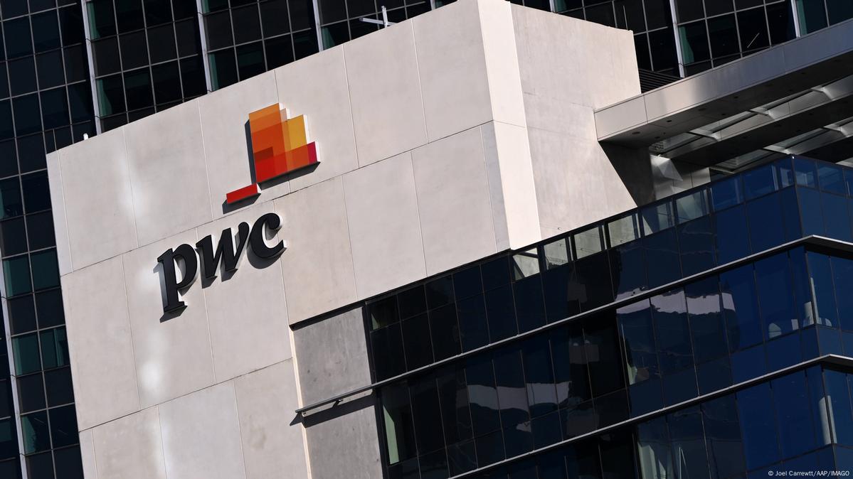 pwc-australia-vows-severe-consequences-for-tax-leak-staff-dw-06