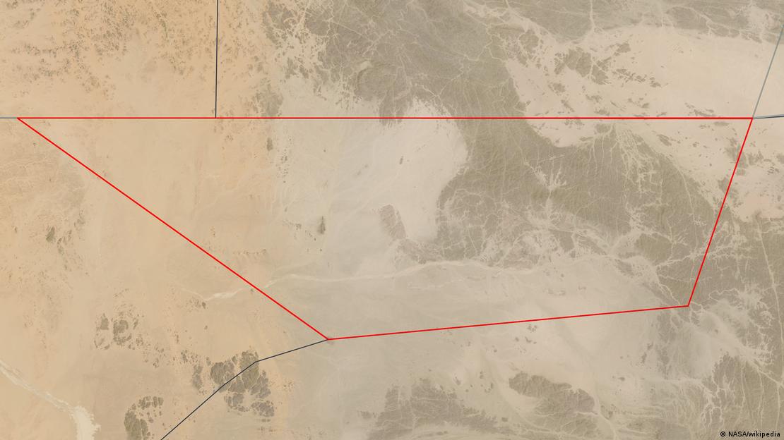 تصویر ماهواره Landsat 8 ناسا از منطقه بیر طویل میان مصر و سودان
