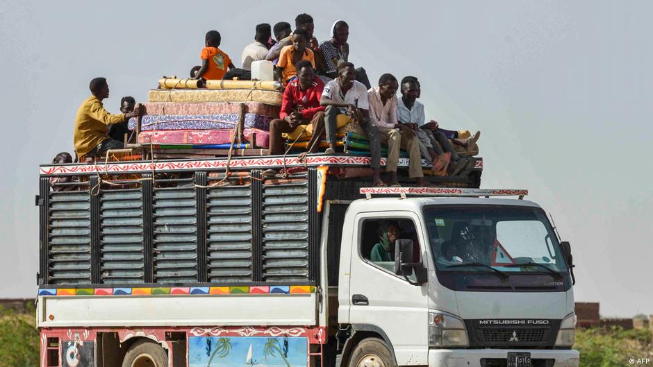 Sudan: Over 3 million displaced by conflict, UN says – DW – 07/12/2023 - Vimarsana News