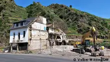 AHR, zerstörtes Haus in Mayschoß
