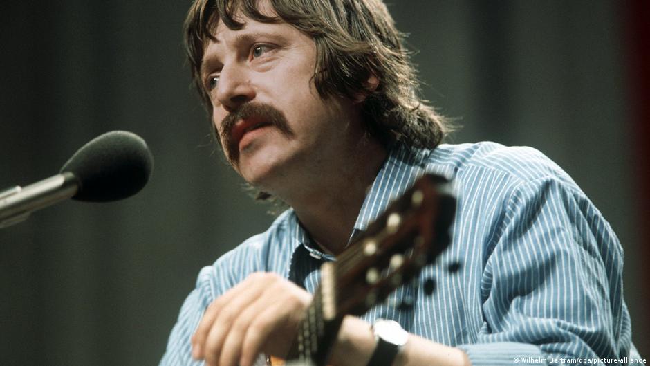 Germany's eternal dissident: Singer Wolf Biermann – DW – 07/07/2023 - Vimarsana News