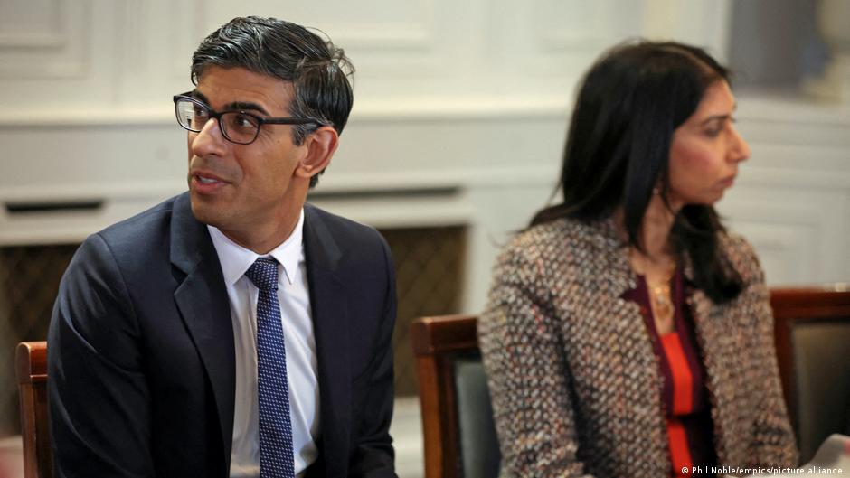 Gericht: London darf Asylbewerber nicht nach Ruanda schicken
Top-Thema
Weitere Themen