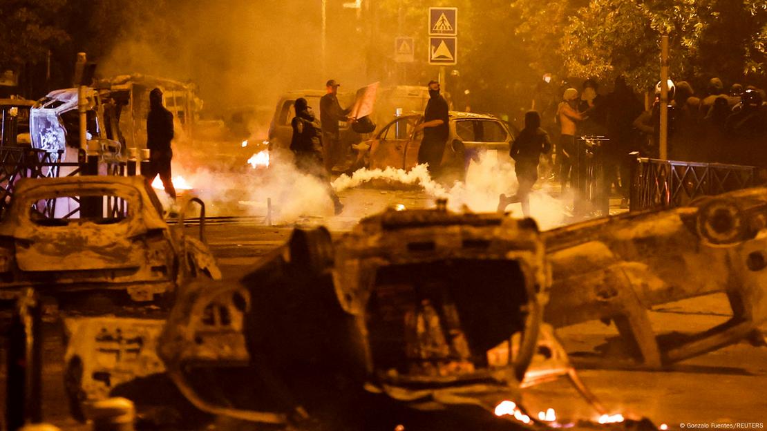 Франција насилни протести полциско убиство