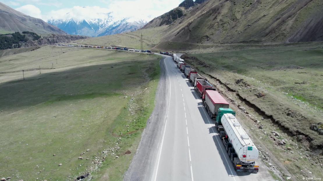 Kolona kamiona u Gruziji pred ruskom granicom