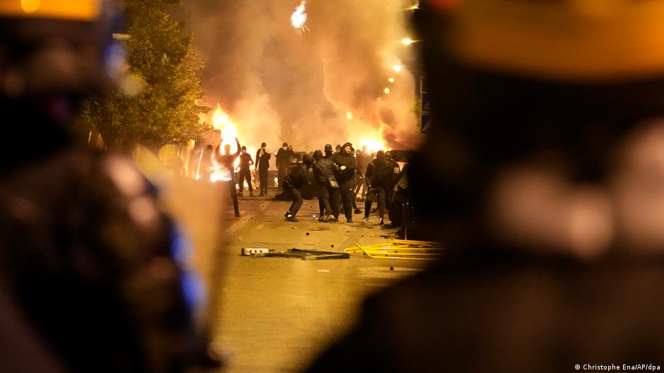 Массовые беспорядки во Франции – DW – 03.07.2023