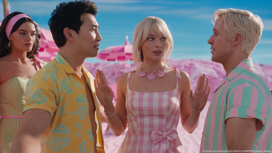 Barbie separa a dos Ken en disputa.