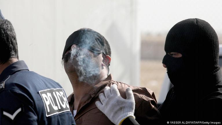 Arabia Saudita ejecuta a seis iraníes por tráfico de drogas – DW – 01/01/2025