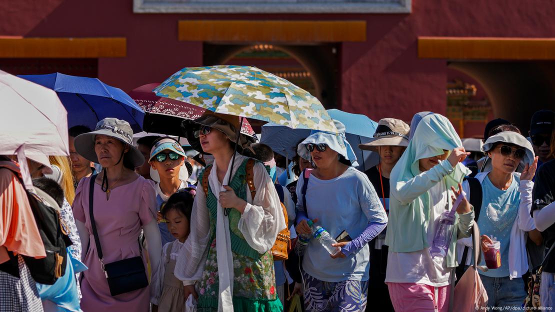 Las altas temperaturas también se dejan sentir en China. Las altas temperaturas también se dejan sentir en China.