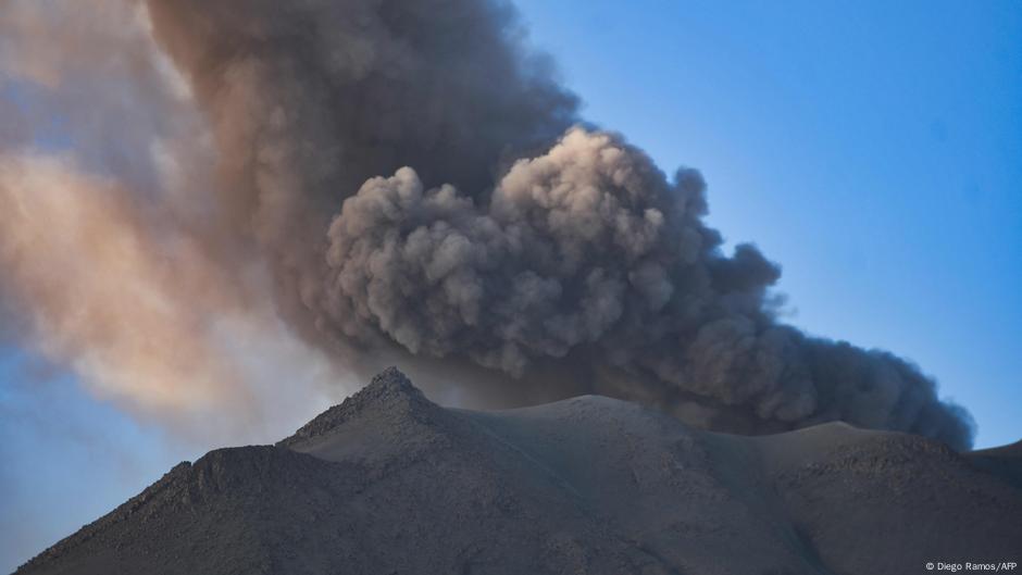 Peru declares emergency in area near Ubinas volcano – DW – 07/06/2023