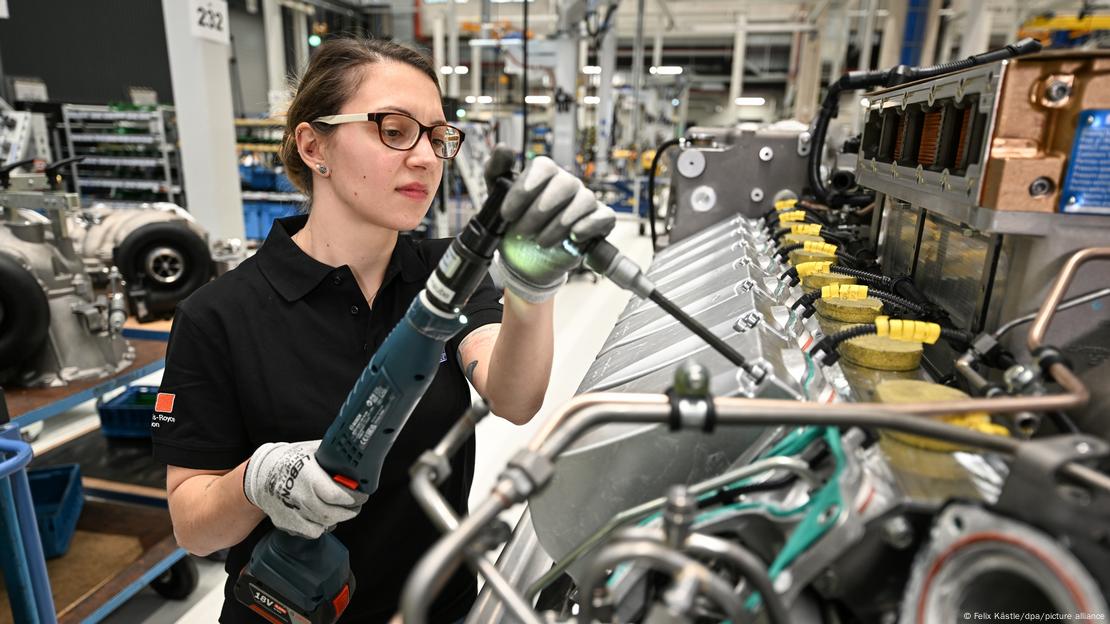 Motoren-Montage bei Rolls Royce Power Systems