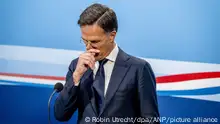 Mark Rutte, Ministerpräsident der Niederlande, spricht nach dem wöchentlichen Ministerrat zur Presse. Die niederländische Regierung von Ministerpräsident Mark Rutte ist im Streit um die Migrationspolitik zerbrochen. +++ dpa-Bildfunk +++