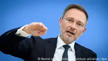 Christian Lindner (FDP), Bundesminister der Finanzen, stellt in der Bundespressekonferenz den Regierungsentwurf für den Bundeshaushalt 2024 und den Finanzplan bis 2027 vor. +++ dpa-Bildfunk +++