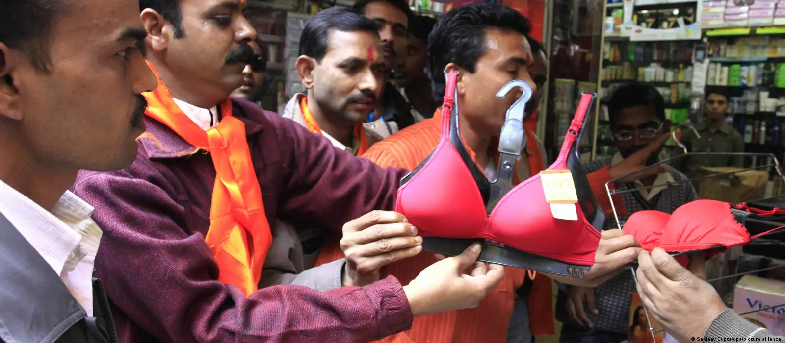 Forced Sex Indian Sluts - How India's obscenity laws control women's bodies â€“ DW â€“ 07/13/2023