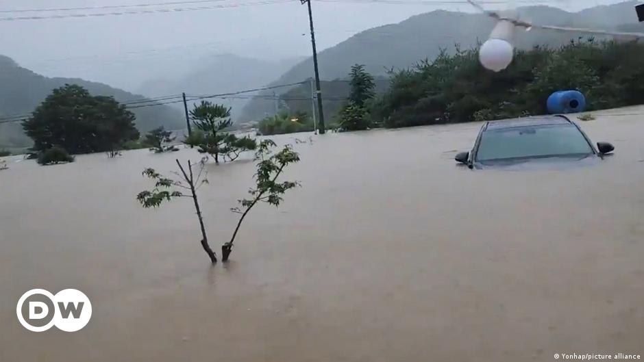 Tote nach Überschwemmungen und Erdrutschen in Südkorea
Top-Thema
Weitere Themen