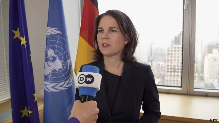 وزيرة الخارجية الألمانية في حديث مع دي دبليو دويتشه فيله في نيويورك 18/7/2023 وزيرة الخارجية الألمانية في حديث مع دي دبليو دويتشه فيله في نيويورك 18/7/2023