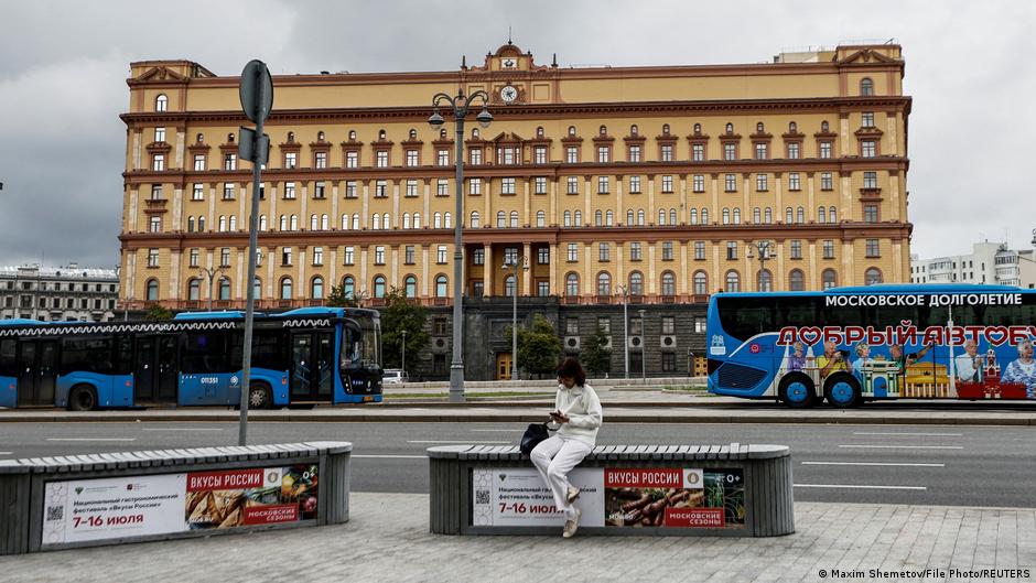 Интернет в России блокирует служба ФСБ, травившая Навального