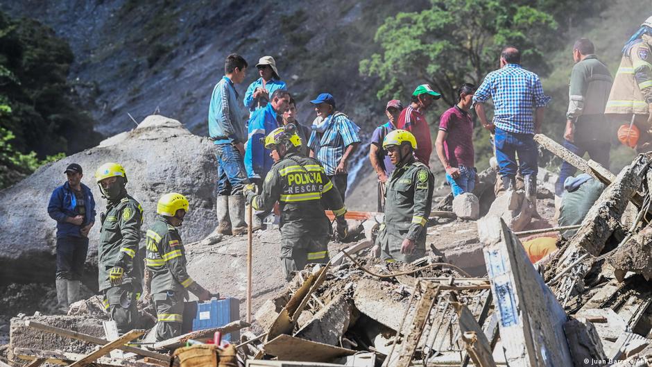 Colombia landslide kills 15, blocks major highway – DW – 07/19/2023 - Vimarsana News