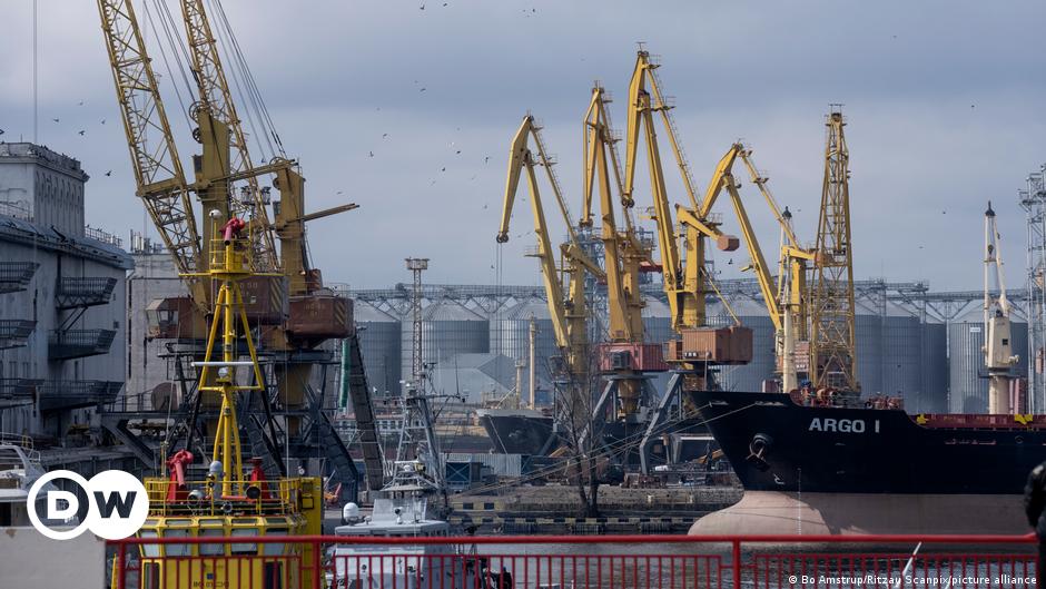 Россия нацелена на украинские порты — DW — 20.07.2023