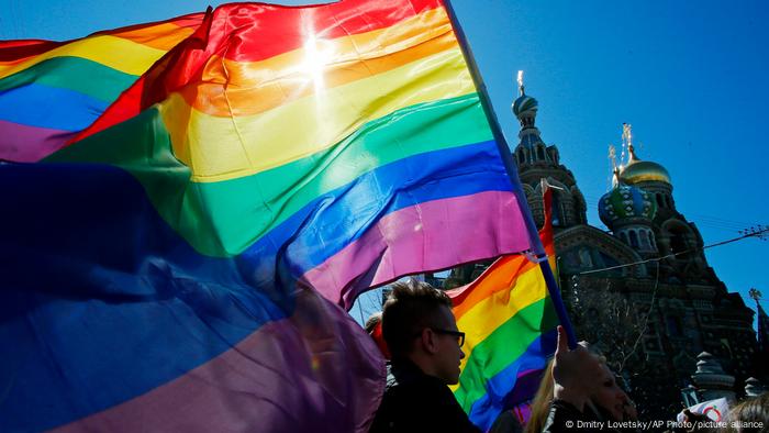 Rússia classifica movimento LGBT como entidade extremista