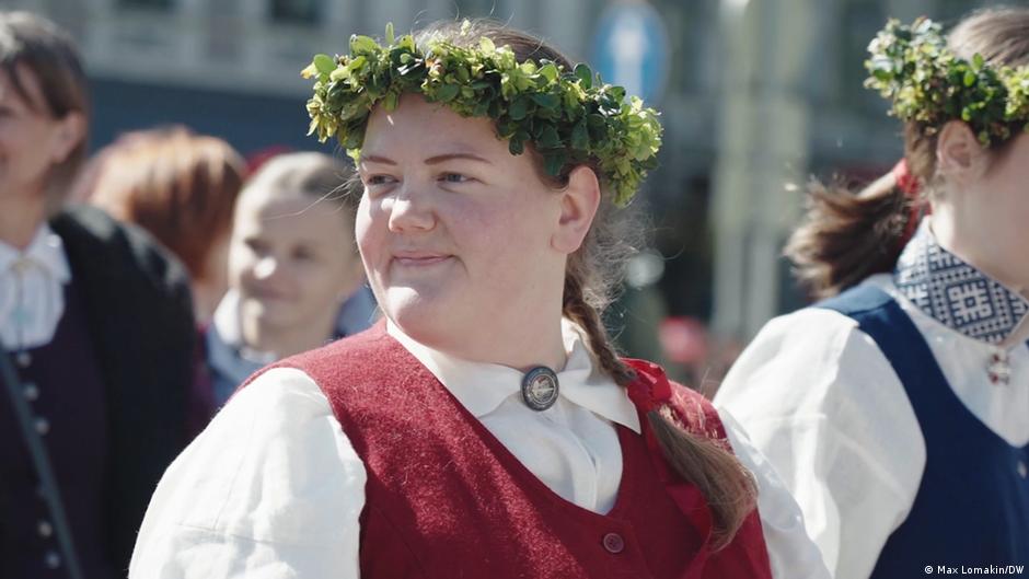 Latvia: Revolution through song – DW – 07/29/2023