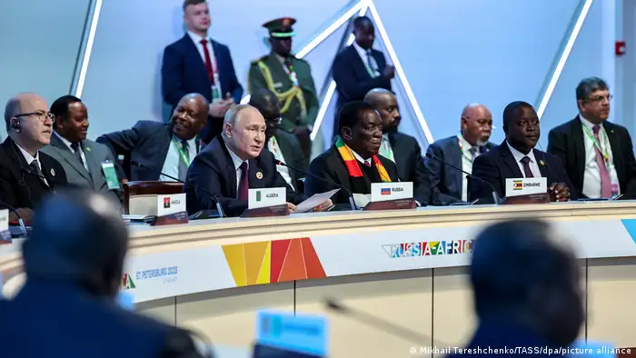 الرئيس الروسي فلاديمير بوتين خلال الجلسة العامة للقمة الروسية الإفريقية الثانية- سان بطرسبرغ - 28 يوليو 2023