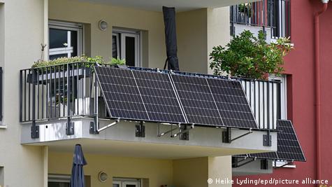 Как установить солнечные батареи на балконе и лоджии?