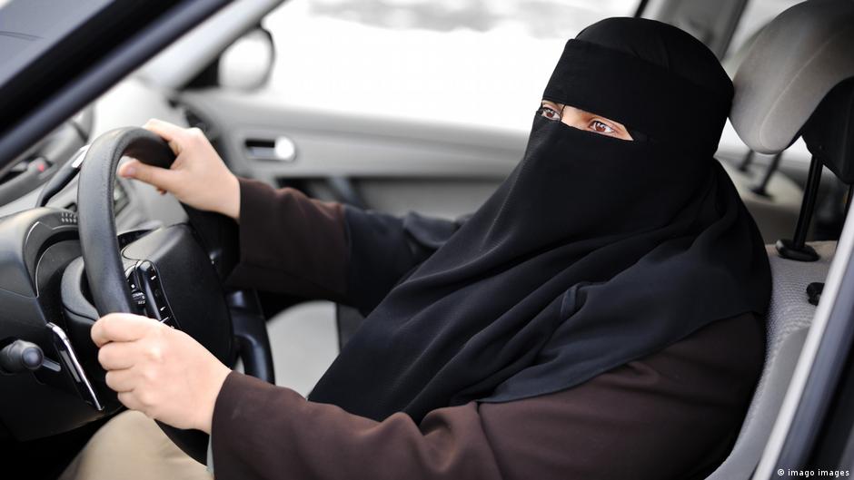 Niemiecki sąd: muzułmanka nie może prowadzić auta w nikabie
