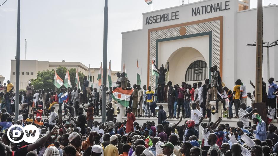 180 anggota partai ditangkap sejak kudeta di Niger – DW – 31 Juli 2023