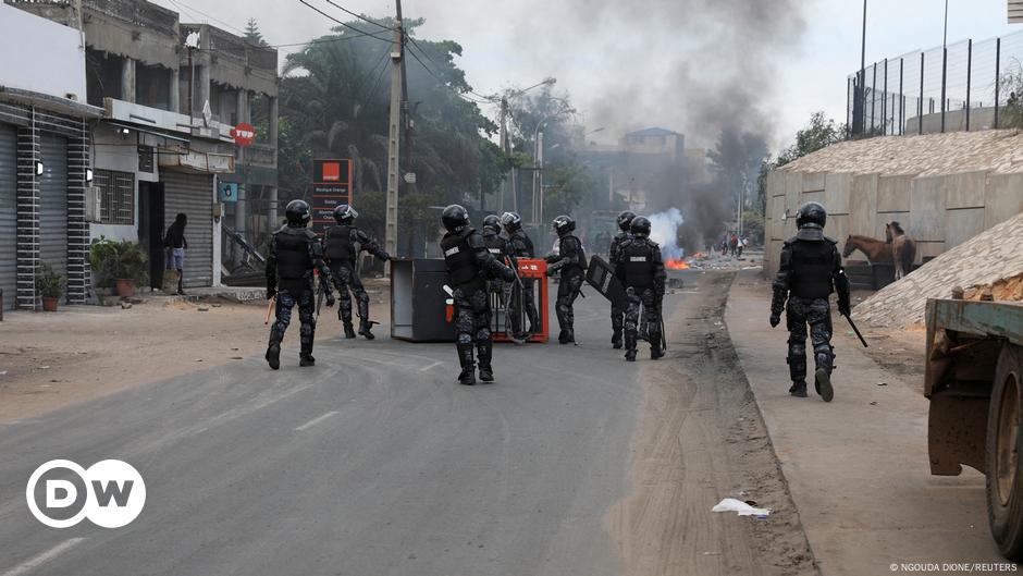 Sénégal Que Signifie La Dissolution Du Pastef Dw 01 08 2023