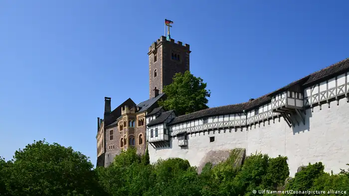 Blick auf die historische Wartburg in der Stadt Eisenach, Deutschland.