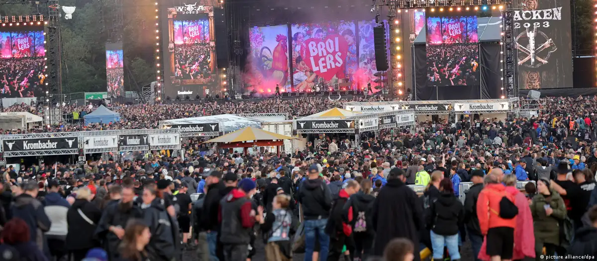 German authorities pull plug on rock festival after lightning