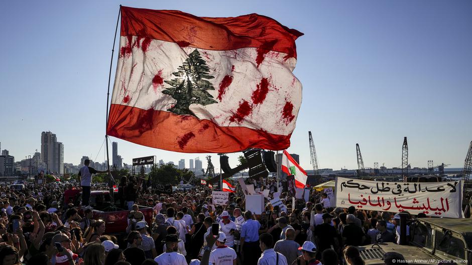 Lebanon: Thousands march demanding justice over Beirut blast – DW – 08