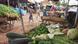 Un étal de légumes sur un marché de Niamey (05.08.23)