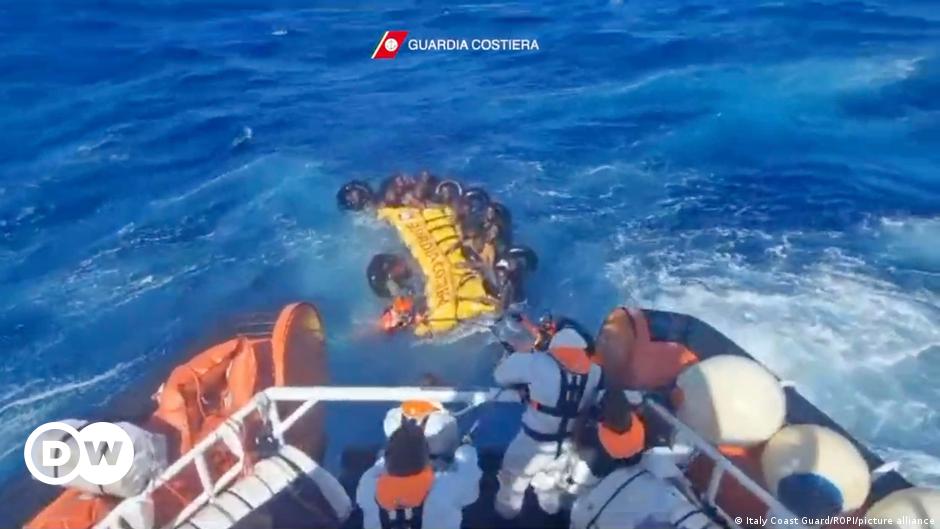 Etliche Migranten nach Schiffbrüchen nahe Italien vermisst
Top-Thema
Weitere Themen