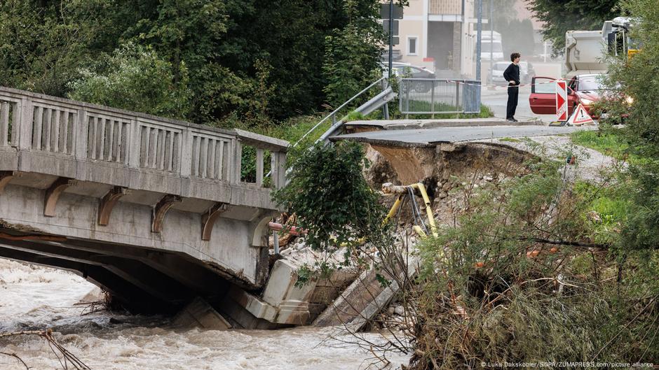 Wie man Gefahren und Schäden durch Hochwasser minimiert 
Top-Thema
Weitere Themen